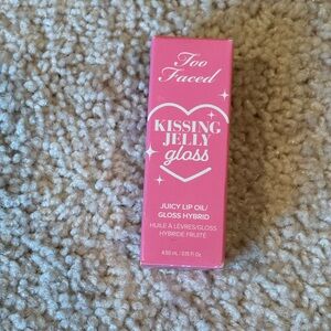 Too Faced Kissing Jelly Gloss - Juicy Pink